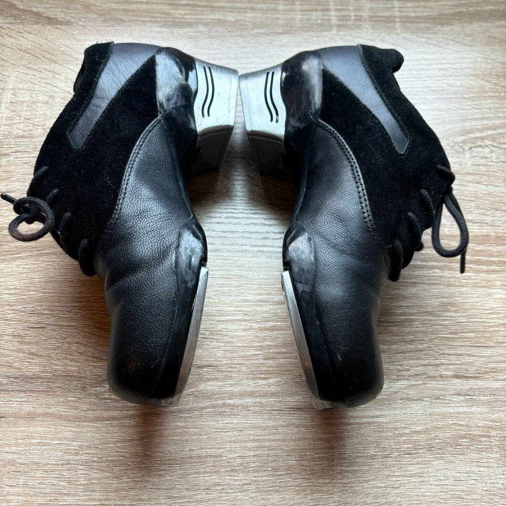 NEW Capezio Tapsonic tap shoes - discontinued - size 5.5 women’s